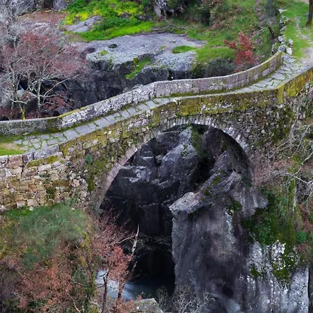 Monteiro's Gerês Casa de Férias Ferral