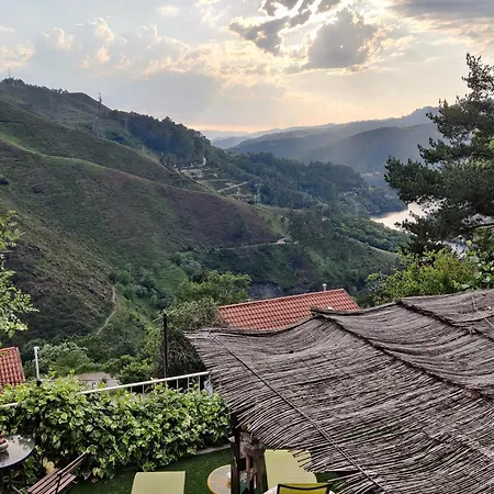Monteiro's Gerês Casa de Férias *